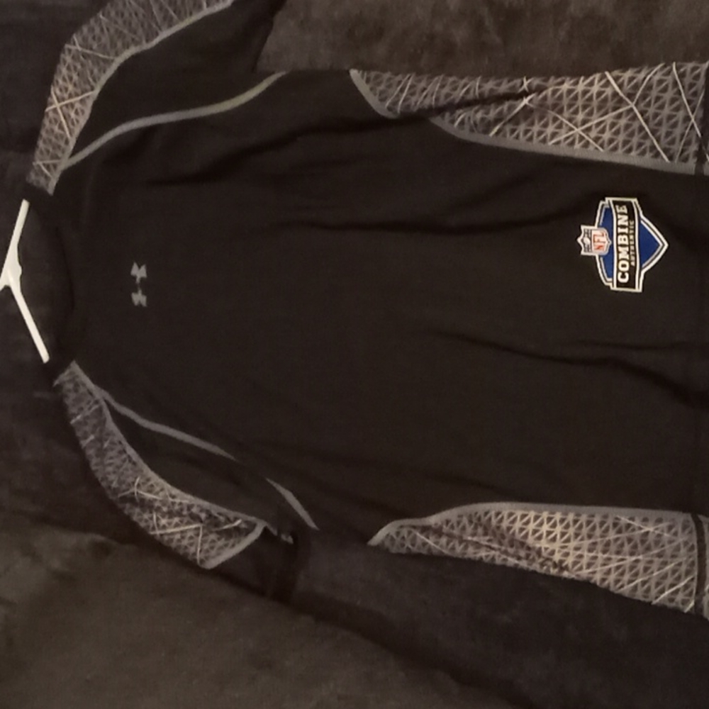 Under armour muscle shirt XL